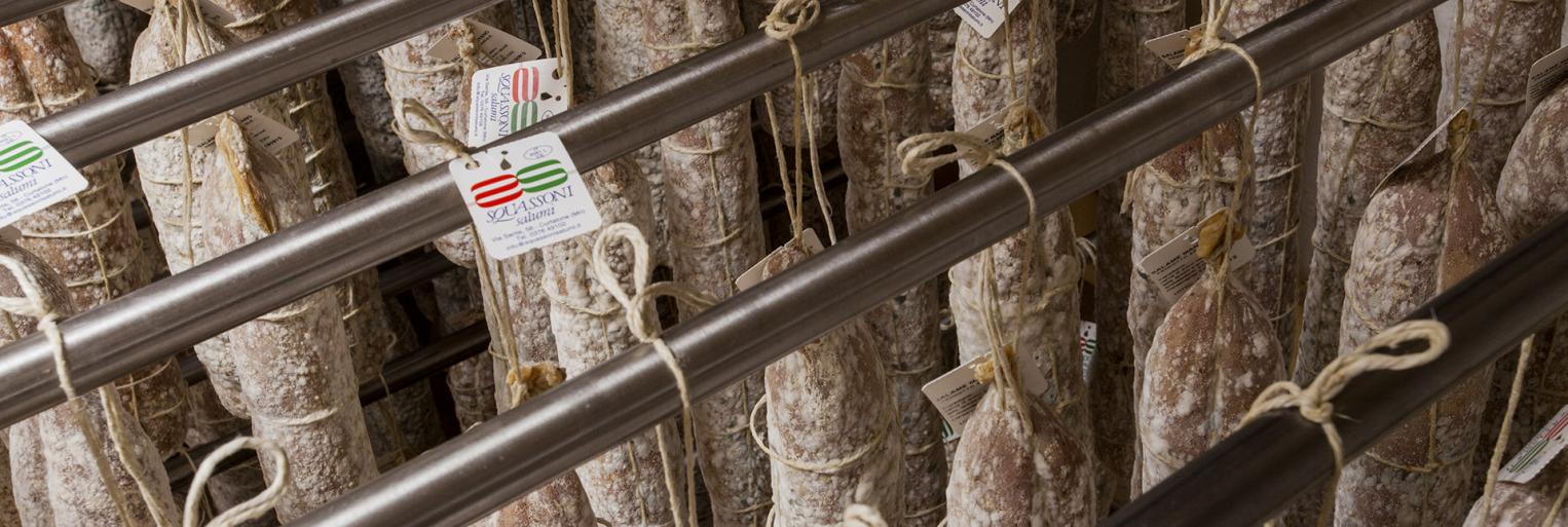 Squassoni salumi stagionatura salame mantovano